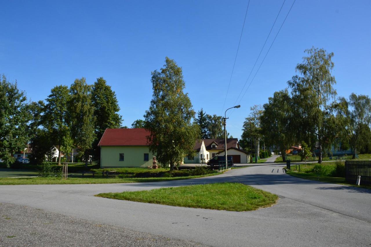 Penzion U Podkovare เชบอนย์ ภายนอก รูปภาพ